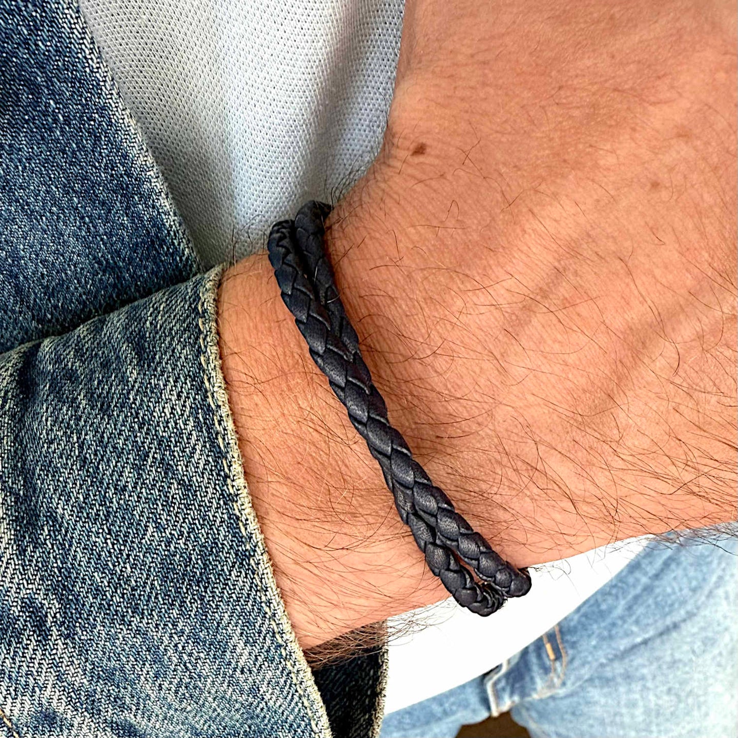 Deepwave - 4mm double layer Nappa leather bracelet in navy