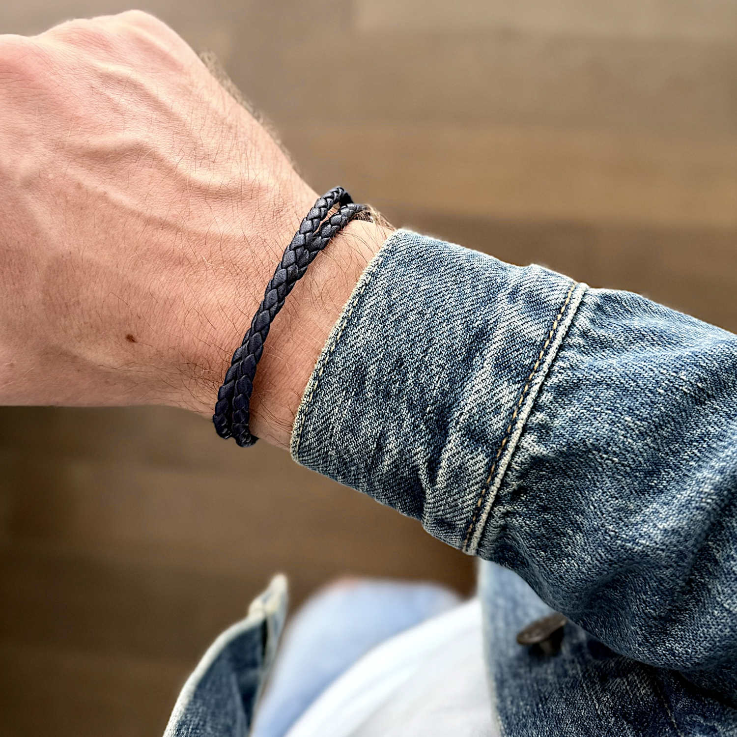 Deepwave - 4mm double layer Nappa leather bracelet in navy