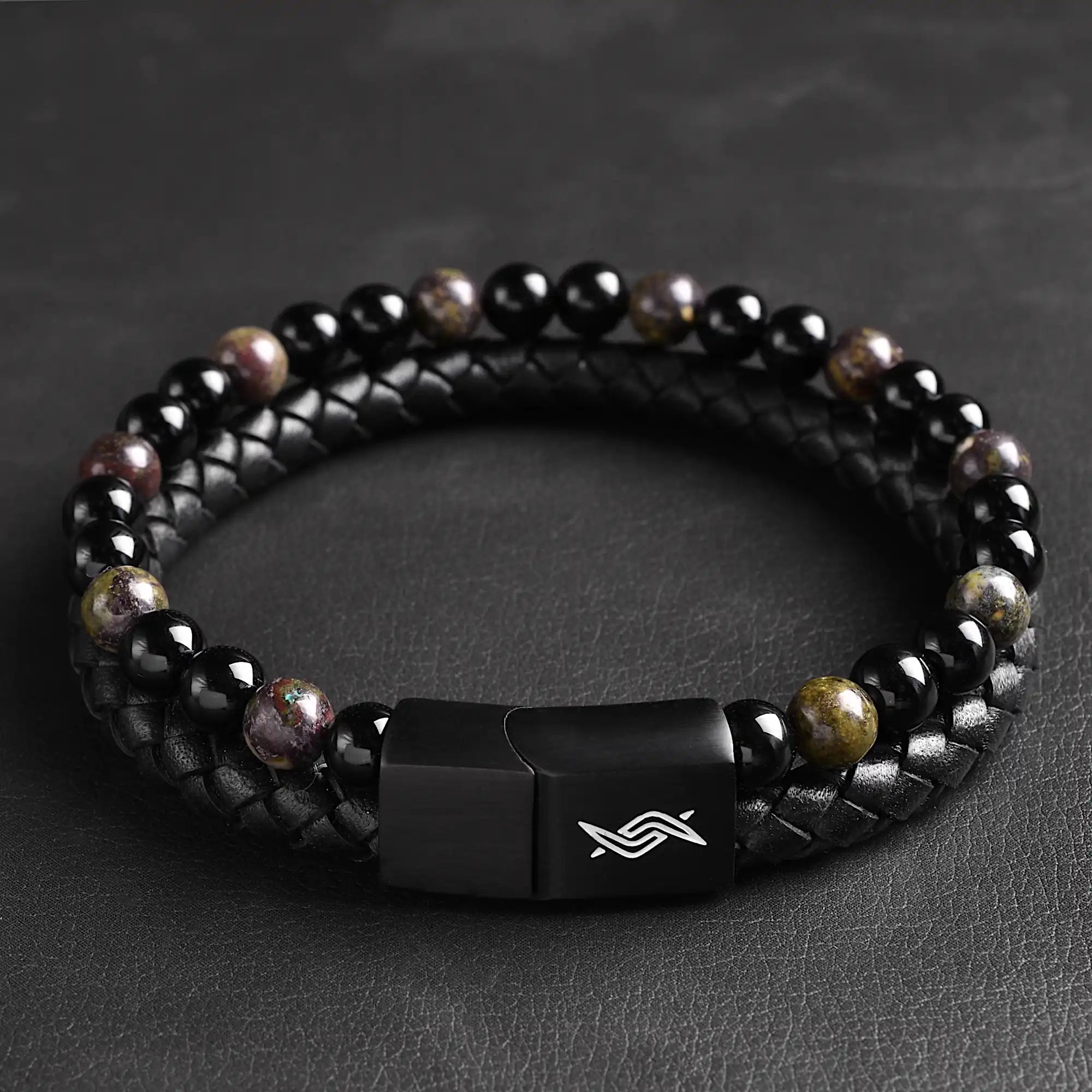 Draco - Leather bracelet with dragon blood stone