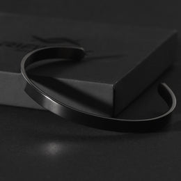 Draven – Matte Black Stainless Steel Cuff