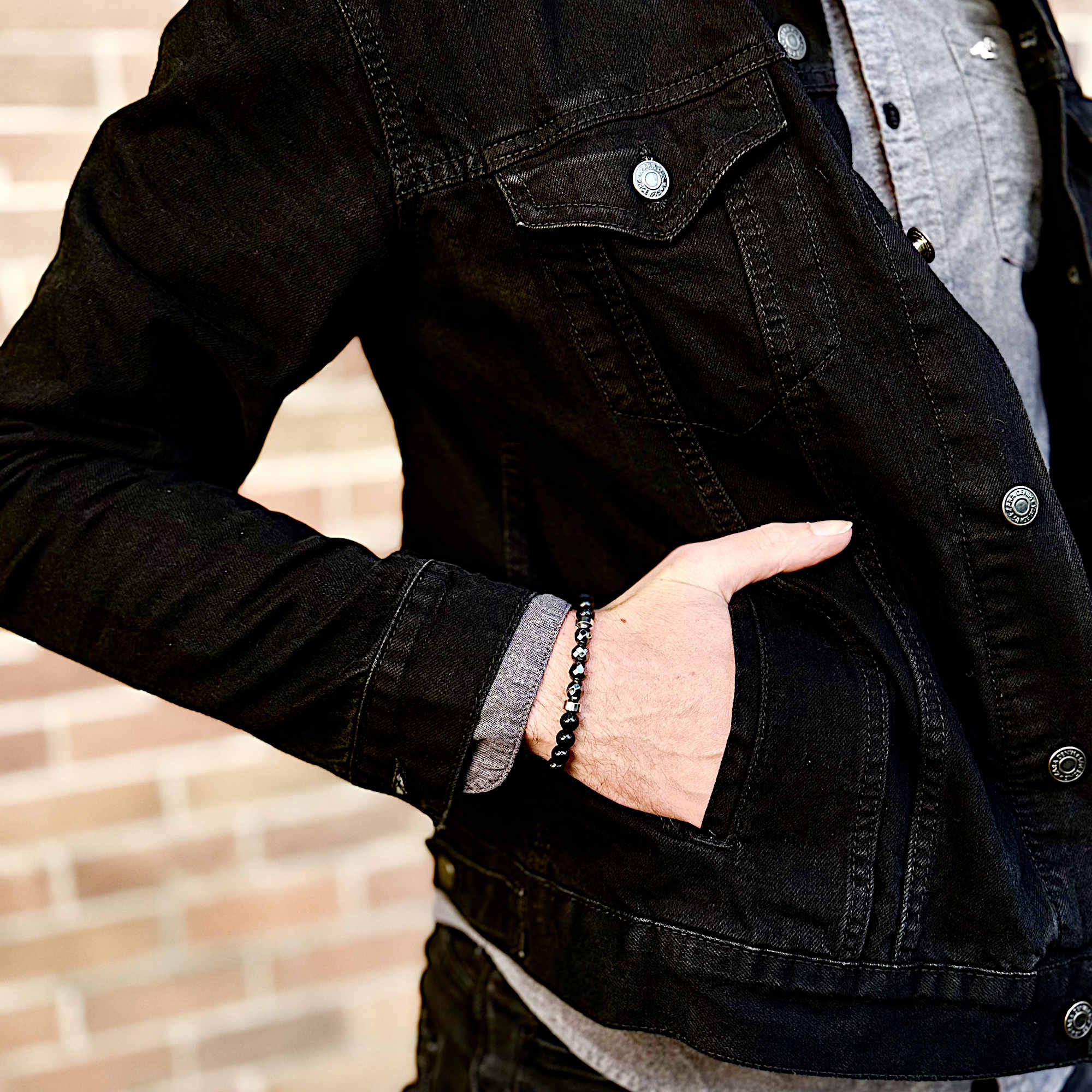 Kael - Black Magnet & Onyx Bead Bracelet