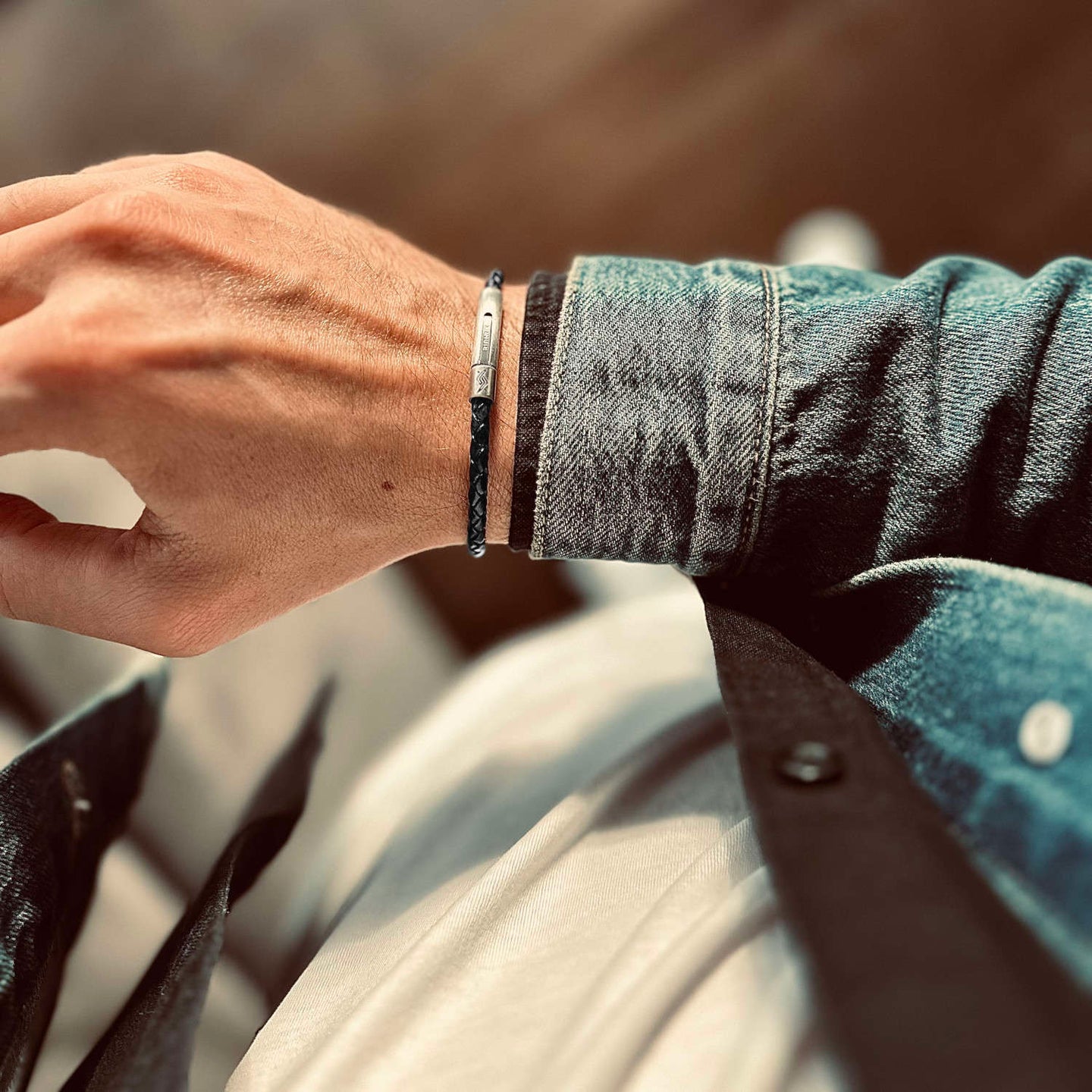 Cole - 4mm bolo genuine leather bracelet in black