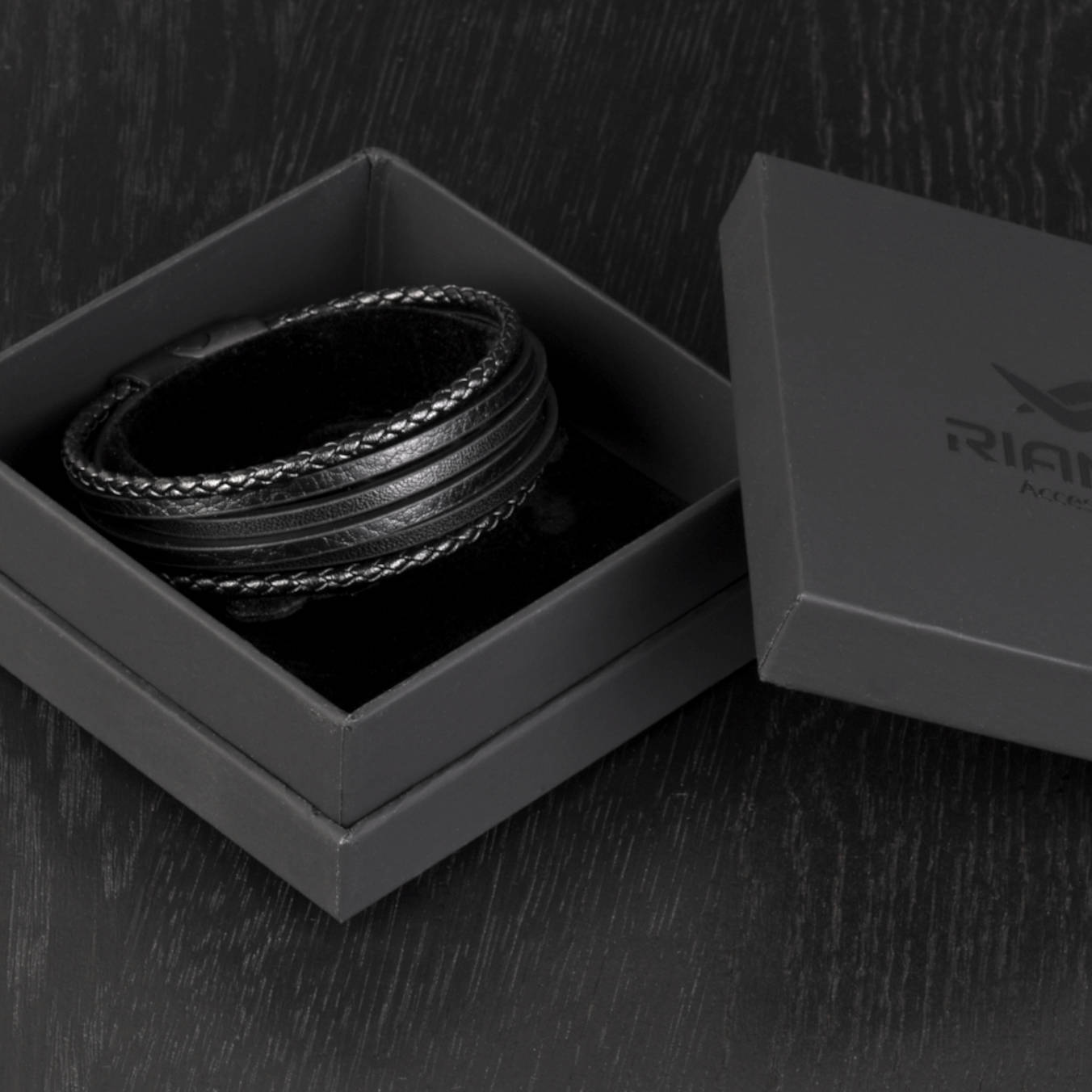 Luke - Multi-layer leather bracelet with genuine leather cords in giftbox