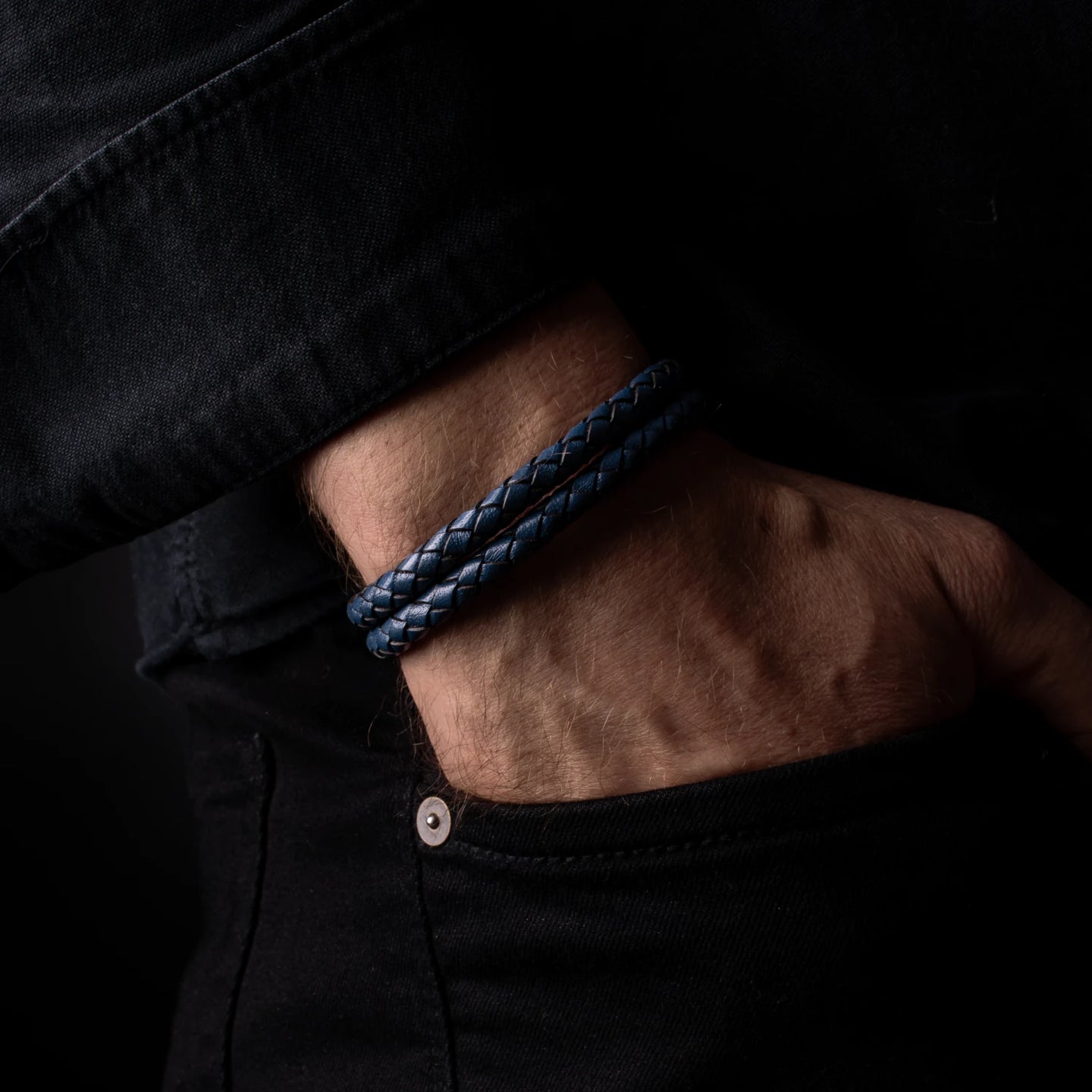 Reef – 6mm Premium Double-Layer Leather Bracelet (Navy Blue)